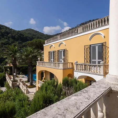 Villa Carina 12, Emma *